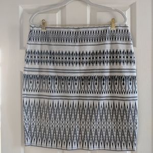 Dress Barn Skirt, Slit Back, Black/Cream print, Size L